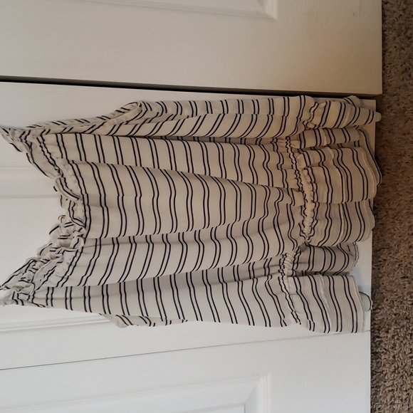 White with black stripes tank blouse - Picture 1 of 4